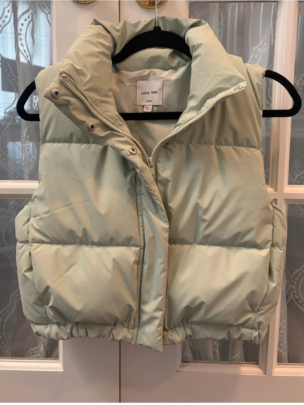 Love Tree Pale Mint Quilted Puffer Vest, size small, NWOT Toggles adjust size.